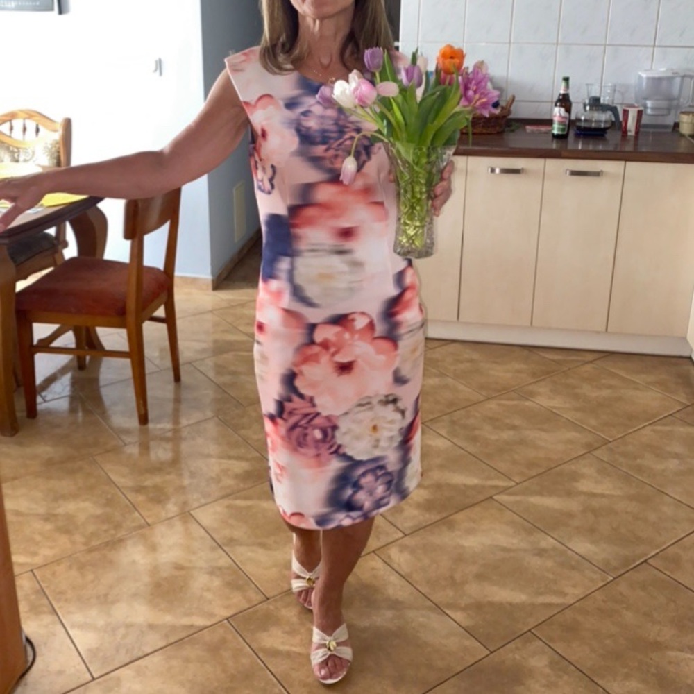 💐 NEXT PINK MULTI FLORAL SLEEVELESS FITTED DRESS!